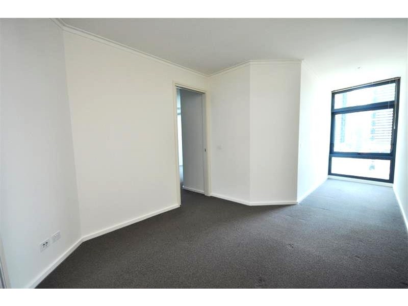 REF 090712/180 City Road, Southbank VIC 3006