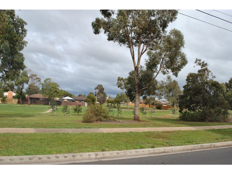 27 Reserve Road, Hoppers Crossing VIC 3029