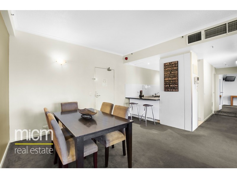 1743/474 Flinders Street, Melbourne VIC 3000