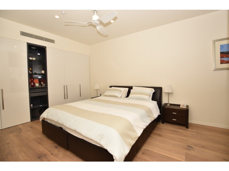 1808/7 Riverside Quay, Southbank VIC 3006