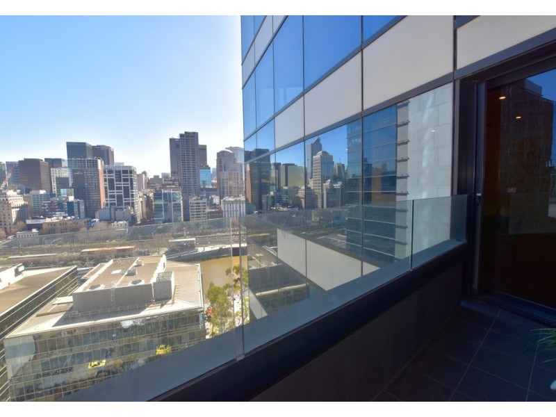 1808/7 Riverside Quay, Southbank VIC 3006