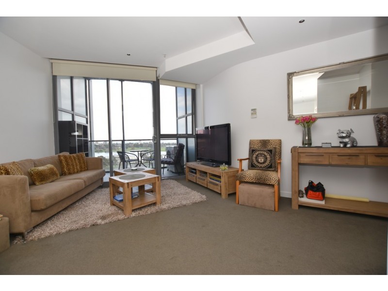 914/55 Queens Road, Melbourne VIC 3004