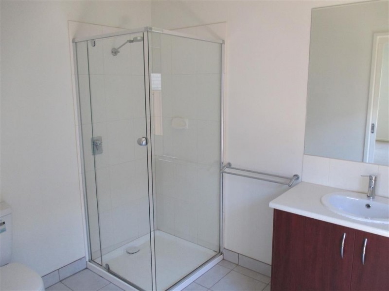 8 Eccles Vista, Point Cook VIC 3030