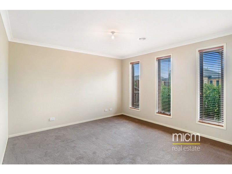 2 Hyacinth Place, Point Cook VIC 3030