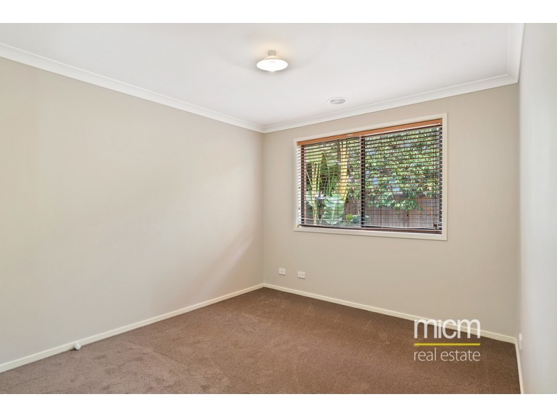 2 Hyacinth Place, Point Cook VIC 3030