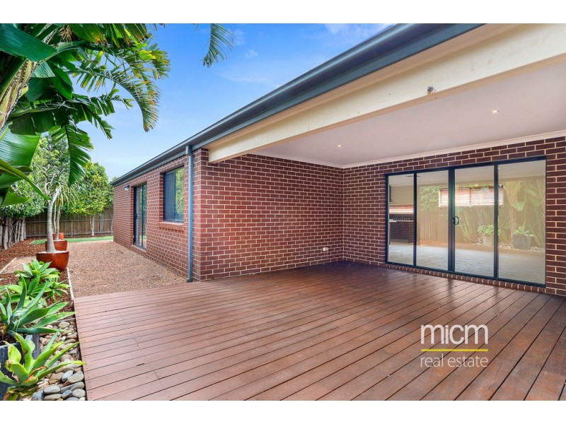 2 Hyacinth Place, Point Cook VIC 3030