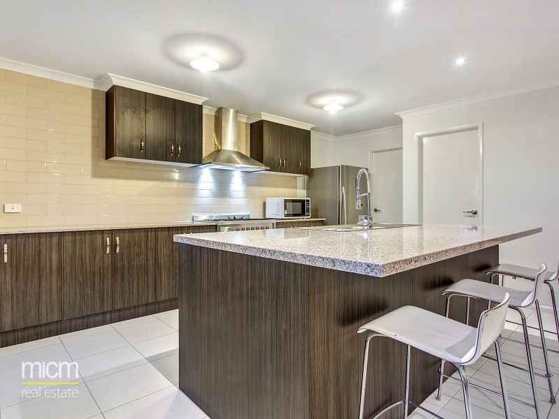 19 Wisdom Avenue, Truganina VIC 3029