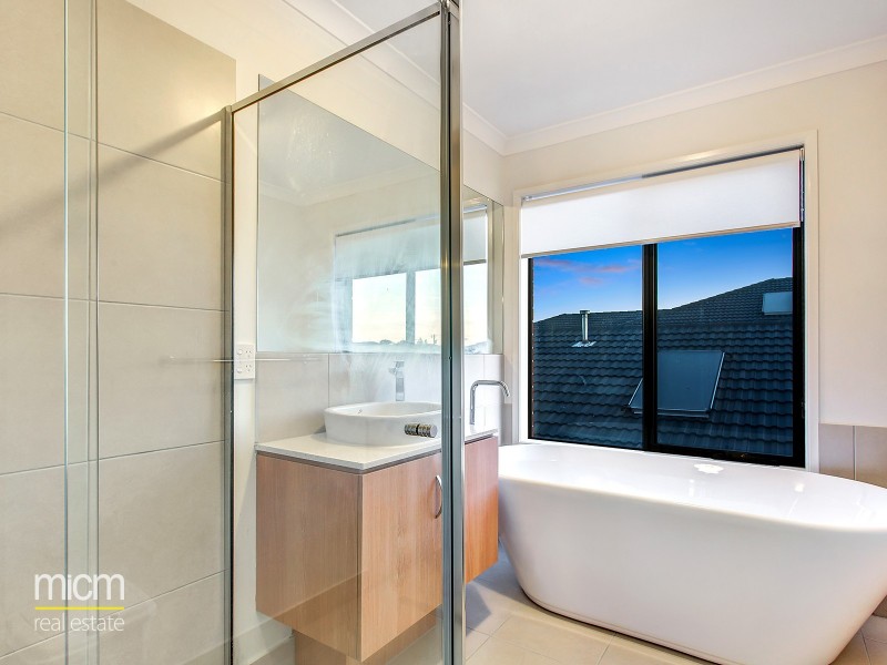 19 Wisdom Avenue, Truganina VIC 3029