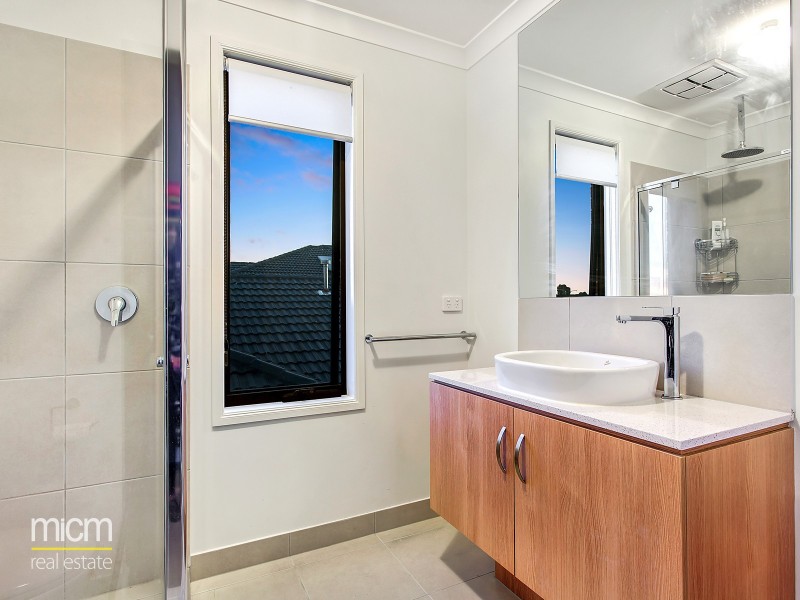 19 Wisdom Avenue, Truganina VIC 3029