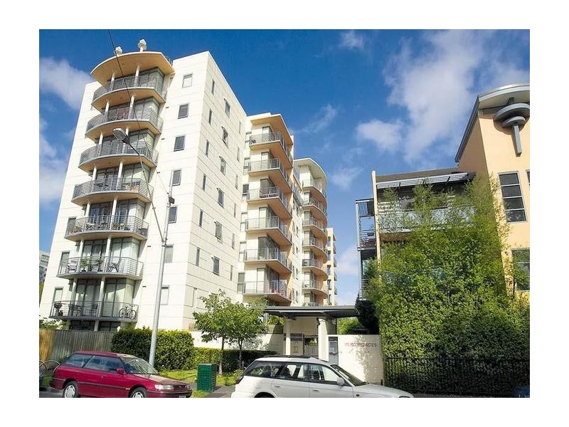 REF 091307/102 Wells Street, Southbank VIC 3006