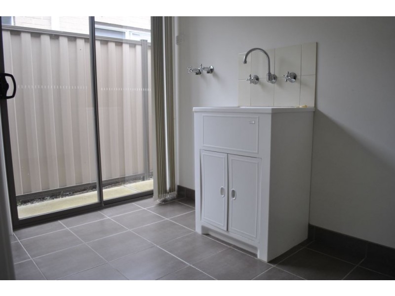 10 Grenache Street, Point Cook VIC 3030