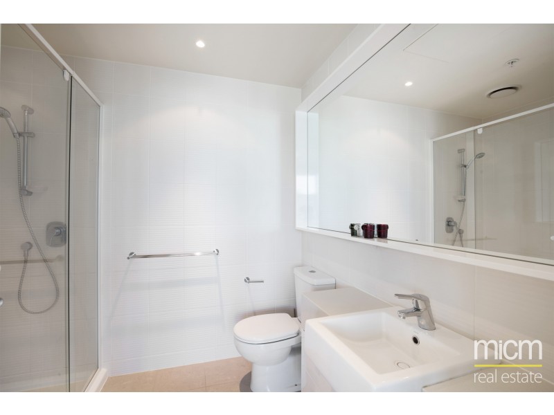 REF 091422/180 City Road, Southbank VIC 3006