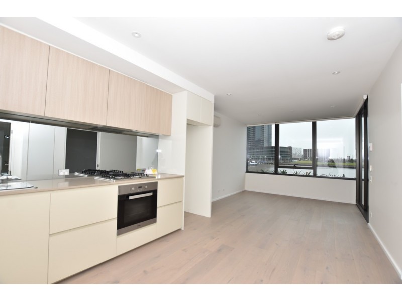 66 Australian Wharf, Docklands VIC 3008