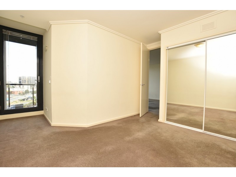 REF 091596/88 Kavanagh Street, Southbank VIC 3006