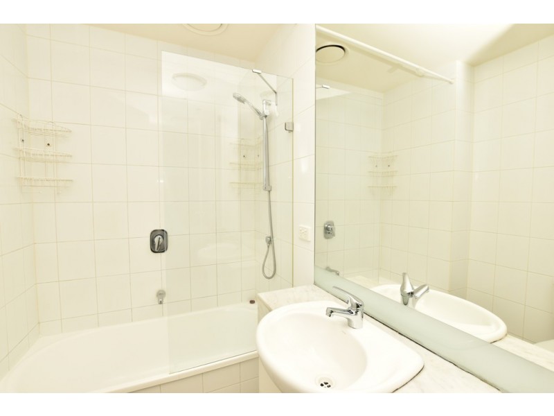 REF 091596/88 Kavanagh Street, Southbank VIC 3006