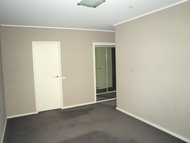REF 091443/183 City Road, Southbank VIC 3006