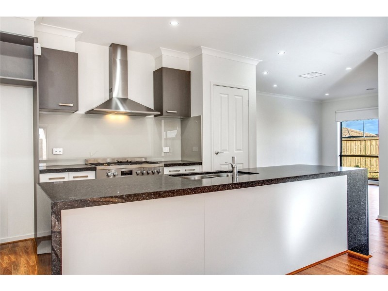 3 Creston Street, Point Cook VIC 3030
