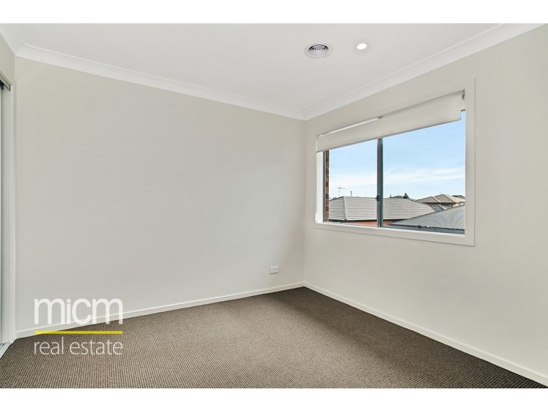 98 Grassbird Drive, Point Cook VIC 3030