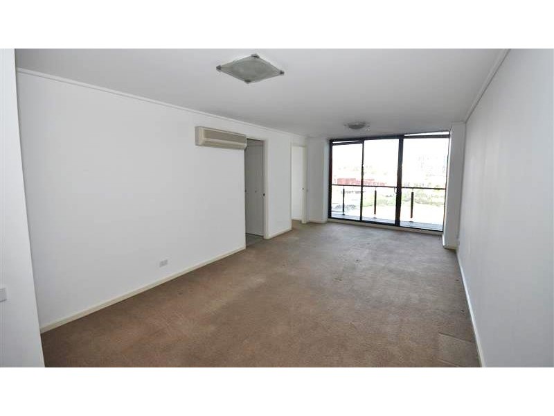 REF 092106/173 City Road, Southbank VIC 3006