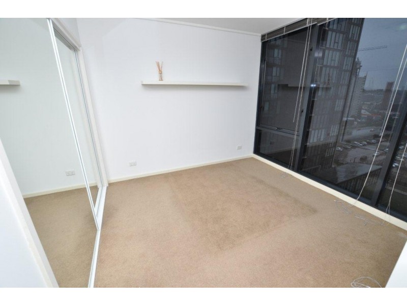 REF 092106/173 City Road, Southbank VIC 3006