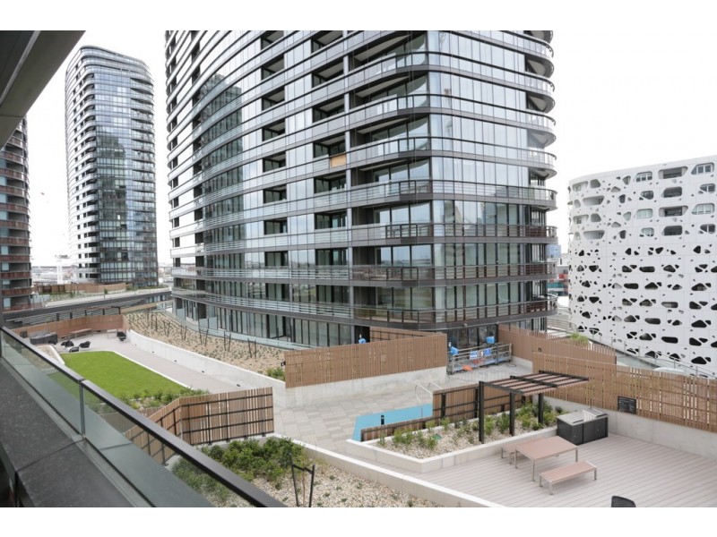 809S/883 Collins Street, Docklands VIC 3008