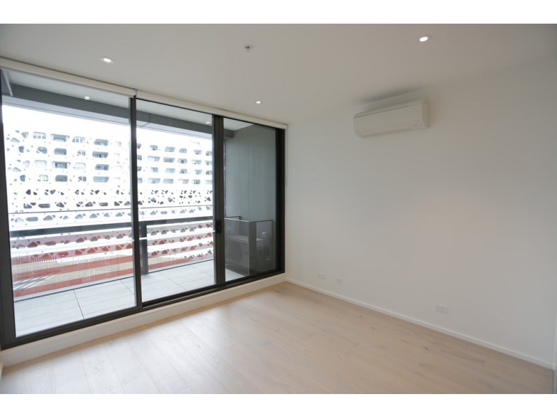809S/883 Collins Street, Docklands VIC 3008