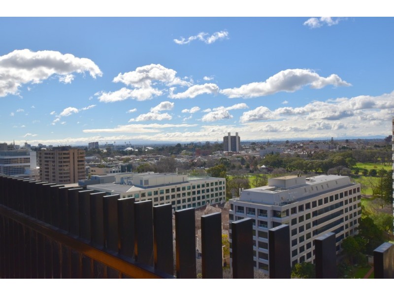 1302/470 St Kilda Road, Melbourne VIC 3004