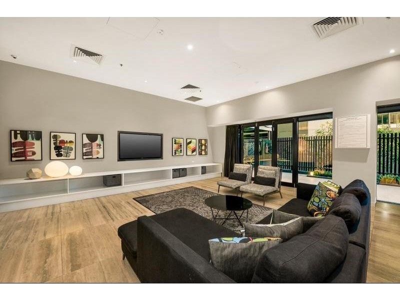 1302/470 St Kilda Road, Melbourne VIC 3004