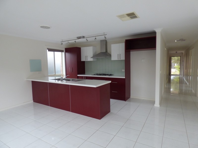 23 Vicky Court, Point Cook VIC 3030