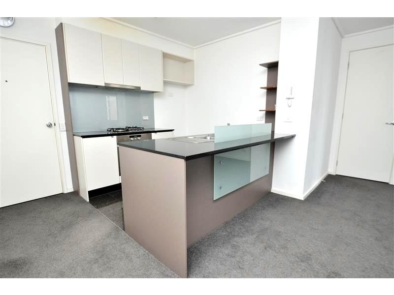 REF 092224/173 City Road, Southbank VIC 3006