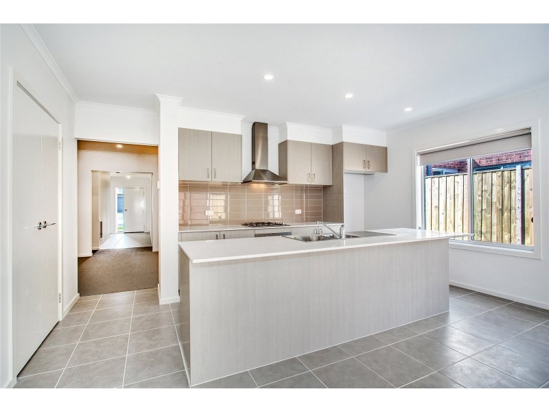 65 Solitude Crescent, Point Cook VIC 3030