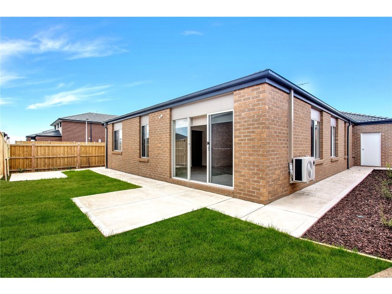 65 Solitude Crescent, Point Cook VIC 3030