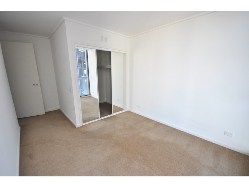 REF 092529/183 City Road, Southbank VIC 3006