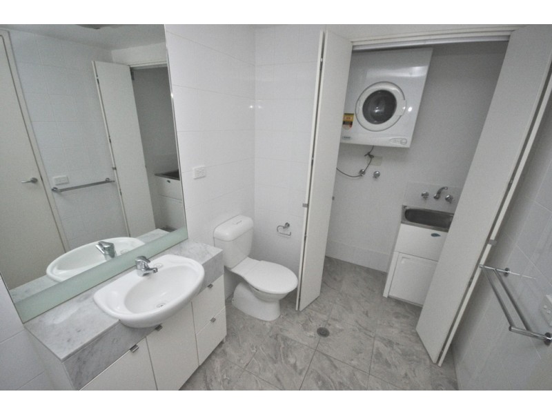 REF 092529/183 City Road, Southbank VIC 3006