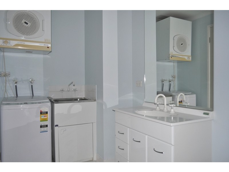 REF 092581/79 Whiteman Street, Southbank VIC 3006