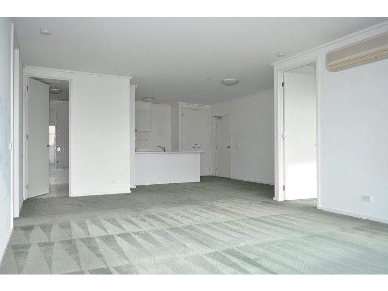 REF 092771/99 Whiteman Street, Southbank VIC 3006
