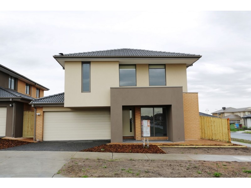 49 Noorat Place, Cranbourne North VIC 3977