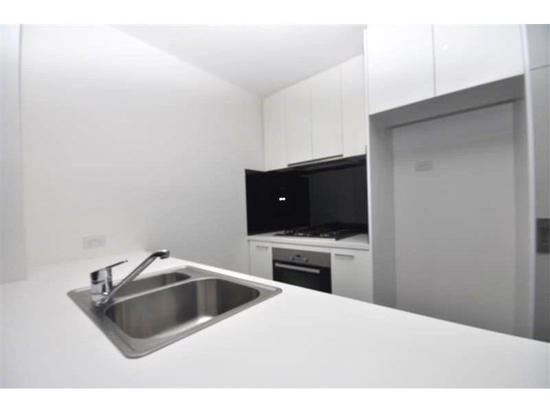 REF 092805/241 City Road, Southbank VIC 3006