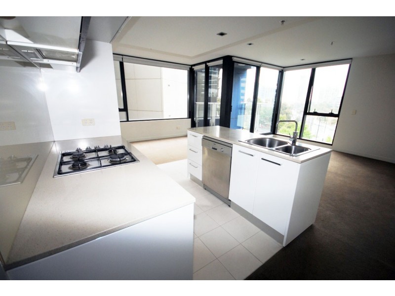 608/100 Harbour Esplanade, Docklands VIC 3008