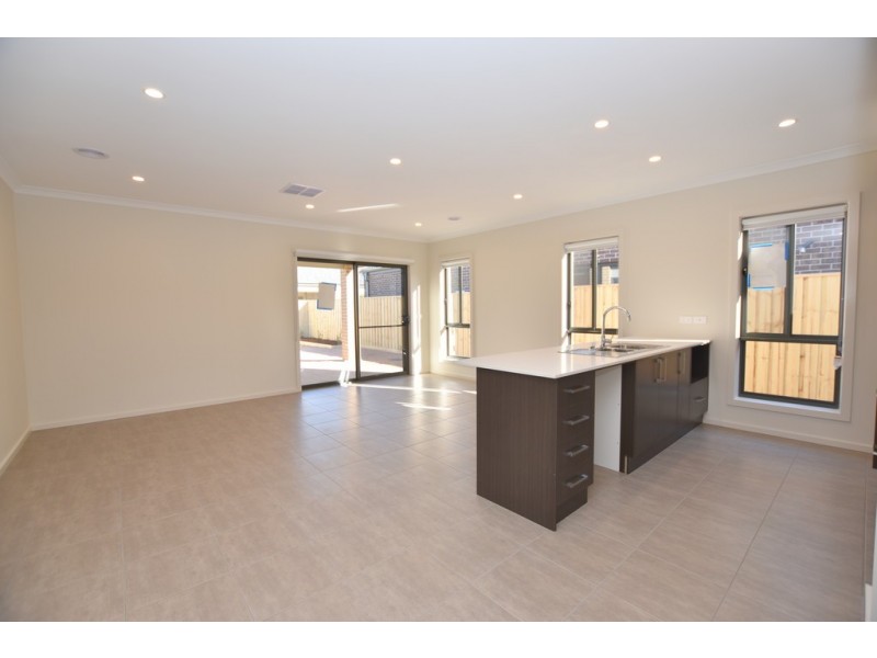 9 Baloo Walk Street, Werribee VIC 3030