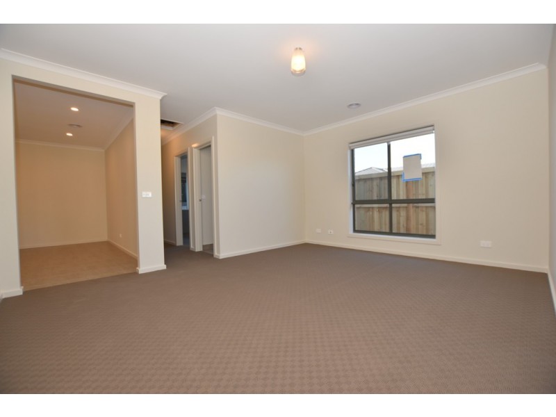 9 Baloo Walk Street, Werribee VIC 3030