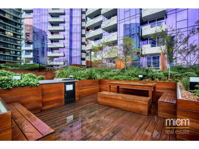 604/241 Harbour Esplanade, Docklands VIC 3008