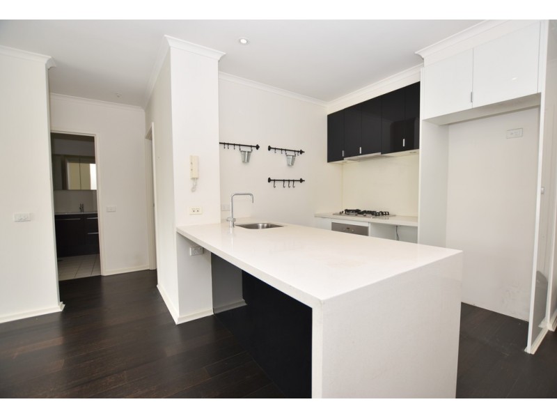 REF 100611/148 Wells Street, South Melbourne VIC 3205