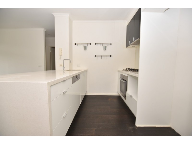 REF 100611/148 Wells Street, South Melbourne VIC 3205