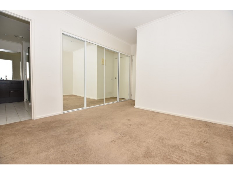 REF 100611/148 Wells Street, South Melbourne VIC 3205