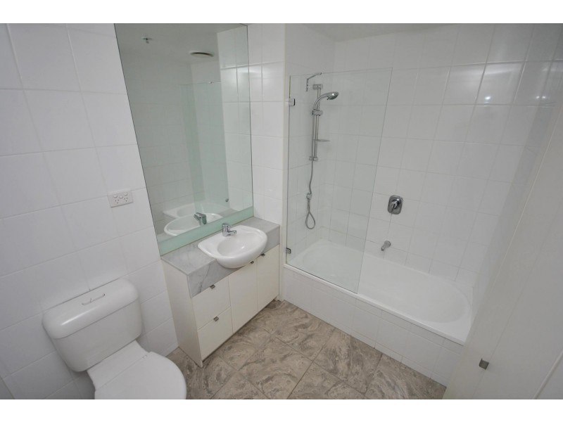 REF 100925/183 City Road, Southbank VIC 3006