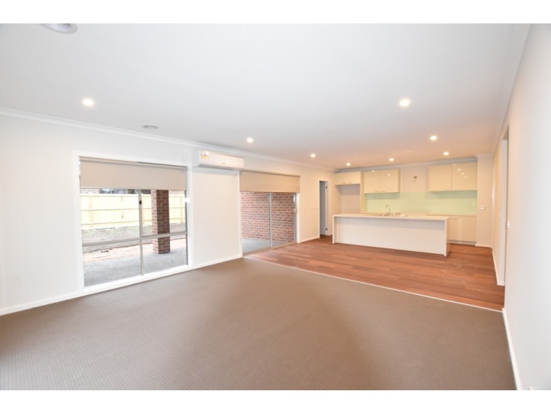 89 Karawarra Circuit, Cranbourne North VIC 3977