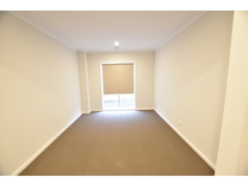 89 Karawarra Circuit, Cranbourne North VIC 3977