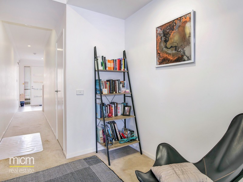 15 Broadbeach Circuit, Point Cook VIC 3030