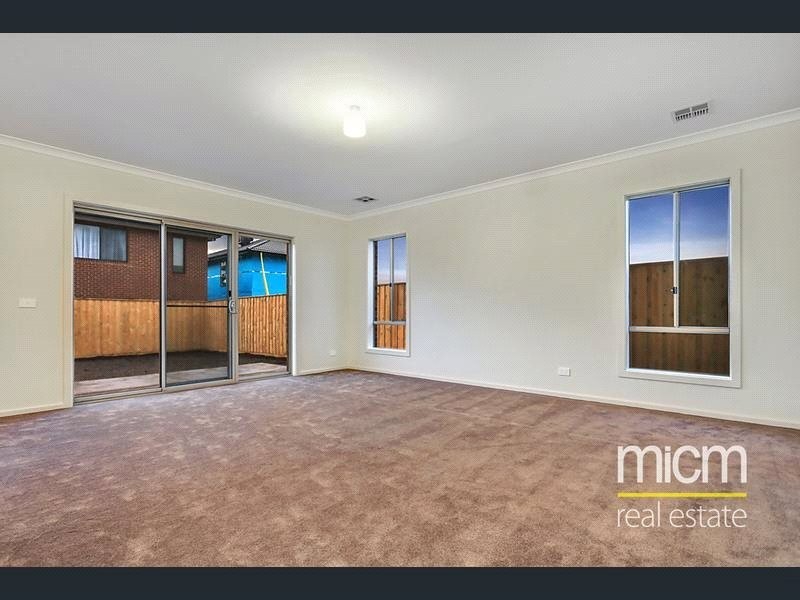 4 Teacher Crescent, Truganina VIC 3029